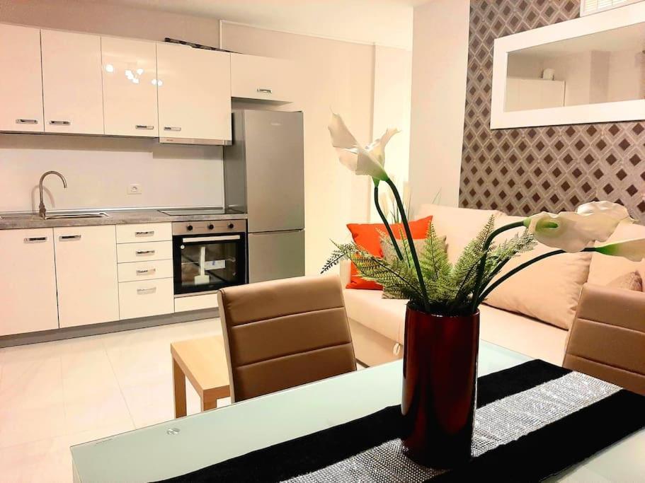 Modern Apartment In Las Americas, Lk520 With Pool Close To The Ocean Playa de las Americas  Eksteriør bilde